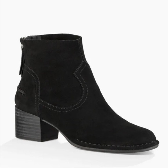UGG Shoes - Ugg Bandara Black Suede Leather Block Heel Chelsea Boots size 9